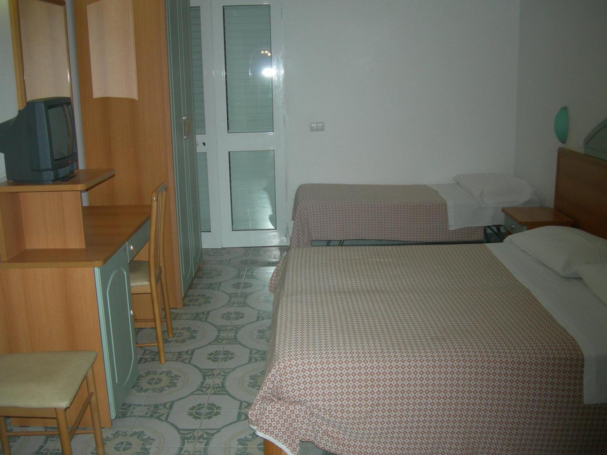 Hotel Castiglione Forio di Ischia Rum bild